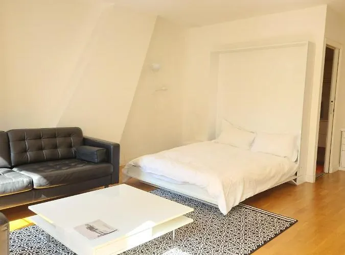 9 Rue François Miron